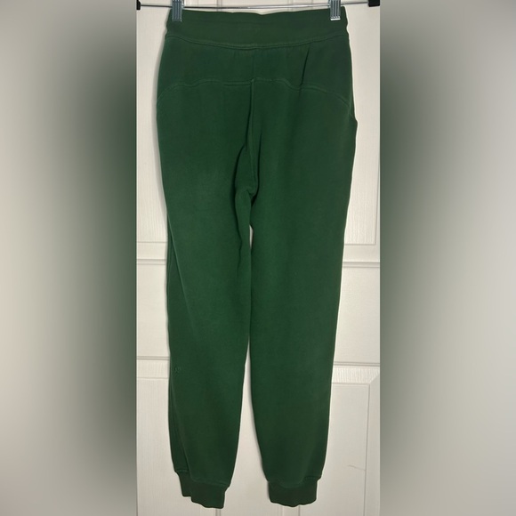 Lululemon Scuba High-Rise Jogger- Everglade Green/ Size 0 - Picture 7 of 12